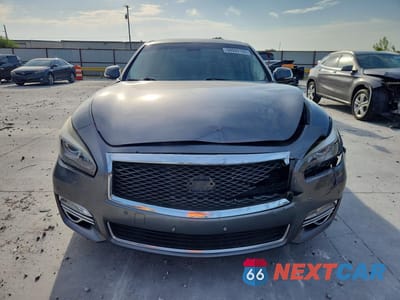 Piąte zdjęcie samochodu w środku: 2015 INFINITI Q70 3.7 VIN:JN1BY1AP0FM540407 - miniatura