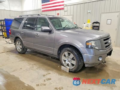 Czwarte zdjęcie samochodu z boku: 2010 FORD EXPEDITION LIMITED VIN:1FMJU2A59AEB07496 - miniatura