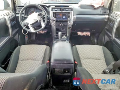 Zdjęcie 8 z 13 samochodu: 2023 TOYOTA 4RUNNER SR5 VIN:JTEMU5JR6P6097997 - miniatura