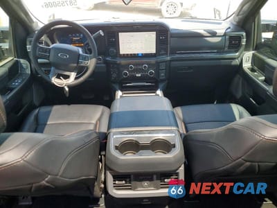 Zdjęcie 8 z 12 samochodu: 2025 FORD F350 SUPER DUTY VIN:1FT8W3BMXSED60840 - miniatura