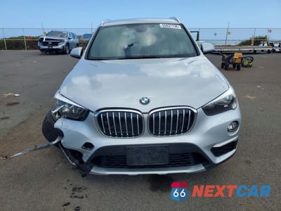 Piąte zdjęcie samochodu w środku: 2018 BMW X1 SDRIVE28I VIN:WBXHU7C32J5H39726 - miniatura
