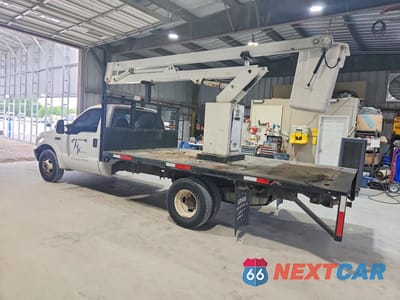 Drugie zdjęcie samochodu z przodu: 2004 FORD F350 SUPER DUTY BUCKET TRUCK VIN:1FDWF36L24EC52168 - miniatura