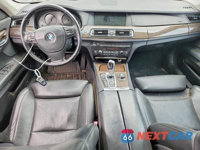 Zdjęcie 8 z 12 samochodu: 2011 BMW 750 LXI VIN:WBAKC8C57BC434422 - miniatura