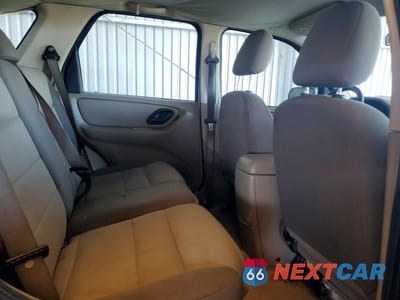 Zdjęcie 10 z 12 samochodu: 2006 FORD ESCAPE XLS VIN:1FMYU02Z26KA87007 - miniatura