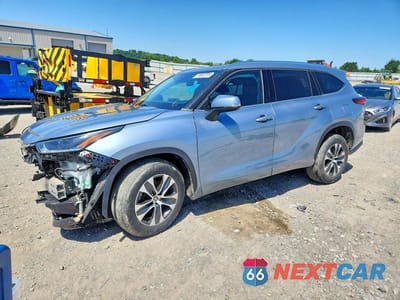 2021 TOYOTA HIGHLANDER XLE 5TDGZRAH7MS074175 - główne zdjęcie licytacji z USA - miniatura