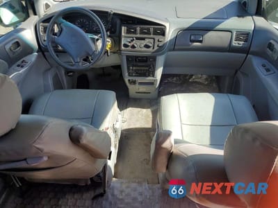 Zdjęcie 8 z 13 samochodu: 2000 TOYOTA SIENNA XLE VIN:4T3ZF13C9YU297391 - miniatura