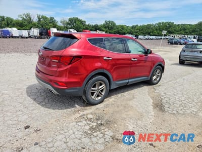 Trzecie zdjęcie samochodu z tyłu: 2018 HYUNDAI SANTA FE SPORT 2.4L VIN:5XYZT3LB4JG545255 - miniatura