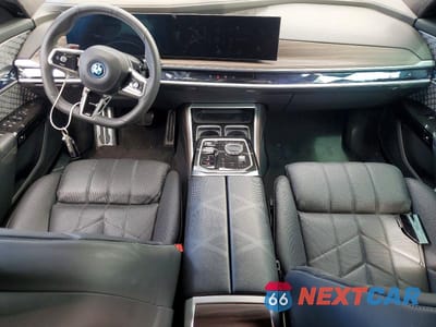 Zdjęcie 8 z 12 samochodu: 2024 BMW I7 M70 VIN:WBY83EH08RCR26734 - miniatura