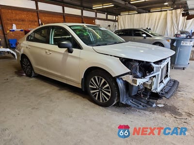 Czwarte zdjęcie samochodu z boku: 2018 SUBARU LEGACY 2.5I VIN:4S3BNAB65J3003784 - miniatura