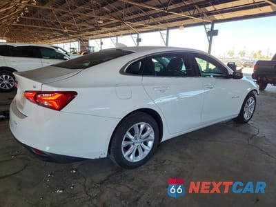 Trzecie zdjęcie samochodu z tyłu: 2020 CHEVROLET MALIBU LT VIN:1G1ZD5ST6LF101246 - miniatura
