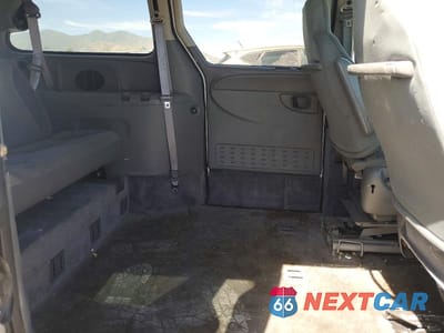Zdjęcie 11 z 13 samochodu: 2005 DODGE GRAND CARAVAN SE VIN:1D4GP24R05B252876 - miniatura