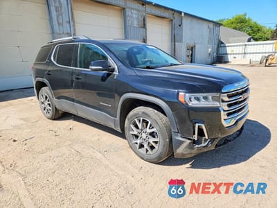 Czwarte zdjęcie samochodu z boku: 2021 GMC ACADIA SLE VIN:1GKKNRL48MZ158105 - miniatura