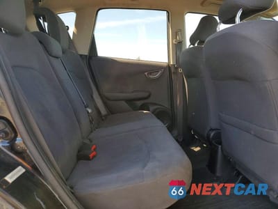 Zdjęcie 10 z 12 samochodu: 2013 HONDA FIT VIN:JHMGE8H33DC015205 - miniatura