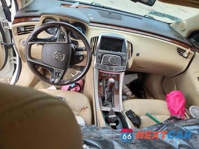 Zdjęcie 8 z 13 samochodu: 2013 BUICK LACROSSE VIN:1G4GC5E30DF335098 - miniatura