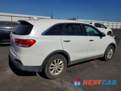 Trzecie zdjęcie samochodu z tyłu: 2016 KIA SORENTO LX VIN:5XYPGDA38GG052507 - miniatura