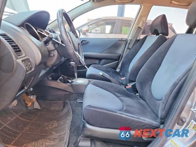 Zdjęcie 7 z 12 samochodu: 2008 HONDA FIT SPORT VIN:JHMGD38638S014700 - miniatura