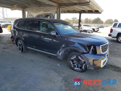 Czwarte zdjęcie samochodu z boku: 2025 KIA TELLURIDE S VIN:5XYP6DGC4SG684648 - miniatura
