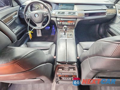 Zdjęcie 8 z 12 samochodu: 2012 BMW 750 LI VIN:WBAKB8C58CC964483 - miniatura
