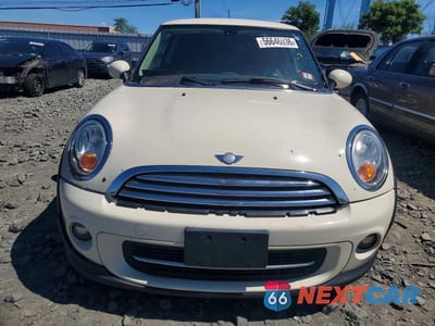 Piąte zdjęcie samochodu w środku: 2013 MINI COOPER VIN:WMWSU3C58DT679961 - miniatura