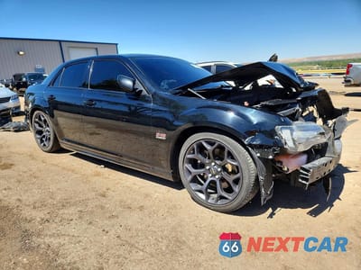 Czwarte zdjęcie samochodu z boku: 2019 CHRYSLER 300 S VIN:2C3CCABT9KH564833 - miniatura