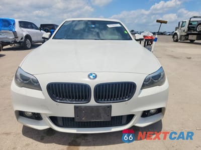 Piąte zdjęcie samochodu w środku: 2016 BMW 528 I VIN:WBA5A5C5XGD529379 - miniatura