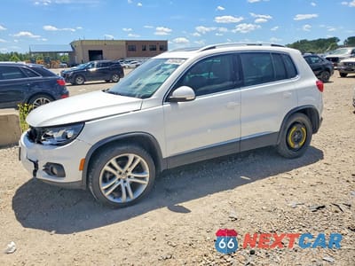 2012 VOLKSWAGEN TIGUAN S WVGAV7AX8CW546486 - główne zdjęcie licytacji z USA - miniatura