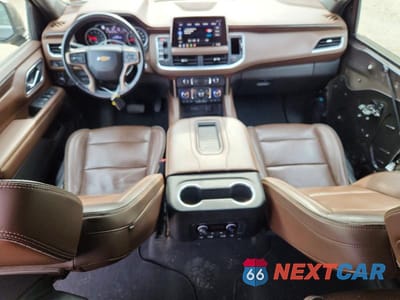 Zdjęcie 8 z 14 samochodu: 2021 CHEVROLET SUBURBAN K1500 HIGH COUNTRY VIN:1GNSKGKL8MR159683 - miniatura
