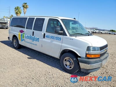 Czwarte zdjęcie samochodu z boku: 2019 CHEVROLET EXPRESS G3500 LT VIN:1GAZGPFG4K1238293 - miniatura