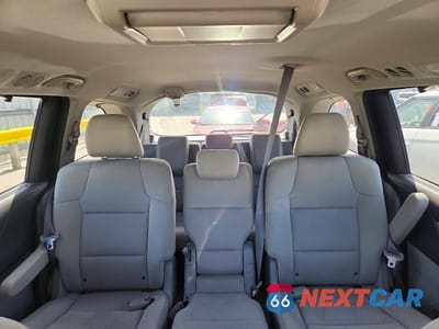Zdjęcie 10 z 13 samochodu: 2016 HONDA ODYSSEY SE VIN:5FNRL5H39GB113144 - miniatura