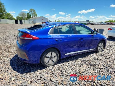 Trzecie zdjęcie samochodu z tyłu: 2022 HYUNDAI IONIQ SE VIN:KMHC75LC2NU273979 - miniatura