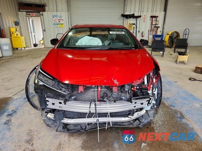 Piąte zdjęcie samochodu w środku: 2023 TOYOTA PRIUS XLE VIN:JTDACAAU3P3010890 - miniatura