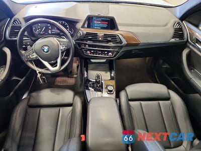 Zdjęcie 8 z 13 samochodu: 2019 BMW X3 XDRIVE30I VIN:5UXTR9C51KLE17211 - miniatura