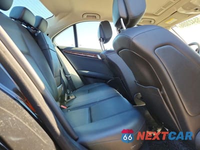 Zdjęcie 10 z 12 samochodu: 2013 MERCEDES-BENZ C 250 VIN:WDDGF4HB5DR273078 - miniatura