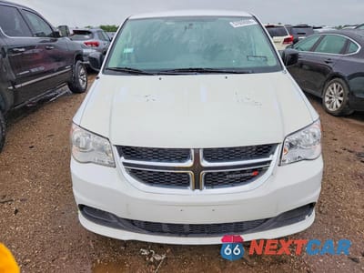 Piąte zdjęcie samochodu w środku: 2016 DODGE GRAND CARAVAN SE VIN:2C4RDGBGXGR342215 - miniatura