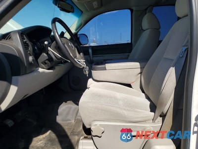 Zdjęcie 7 z 12 samochodu: 2007 CHEVROLET SILVERADO K1500 VIN:1GCEK19077Z583584 - miniatura