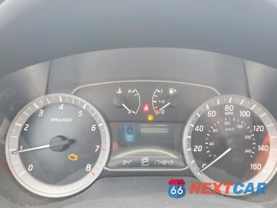 Zdjęcie 9 z 12 samochodu: 2014 NISSAN SENTRA SR VIN:3N1AB7AP9EY230316 - miniatura