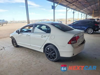 Drugie zdjęcie samochodu z przodu: 2010 HONDA CIVIC LX VIN:2HGFA1F51AH565176 - miniatura