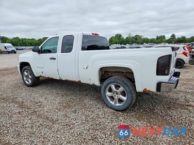 Drugie zdjęcie samochodu z przodu: 2011 CHEVROLET SILVERADO K1500 LS VIN:1GCRKREA2BZ446172 - miniatura