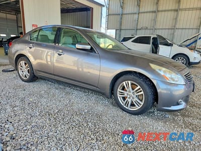 Czwarte zdjęcie samochodu z boku: 2011 INFINITI G25 SEDAN X VIN:JN1DV6AR6BM653773 - miniatura