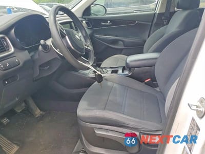 Zdjęcie 7 z 13 samochodu: 2019 KIA SORENTO LX VIN:5XYPGDA3XKG526045 - miniatura
