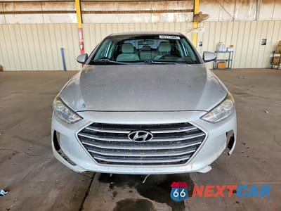 Piąte zdjęcie samochodu w środku: 2018 HYUNDAI ELANTRA SE VIN:5NPD74LF3JH219155 - miniatura