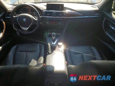 Zdjęcie 8 z 12 samochodu: 2015 BMW 328 XI VIN:WBA3G7C56FK481035 - miniatura