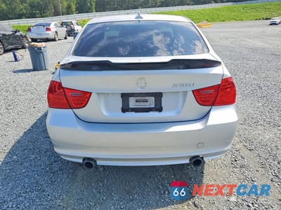 Zdjęcie 6 z 12 samochodu: 2010 BMW 335 XI VIN:WBAPL3C55AA407996 - miniatura