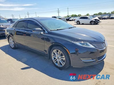 Czwarte zdjęcie samochodu z boku: 2014 LINCOLN MKZ VIN:3LN6L2G98ER818323 - miniatura