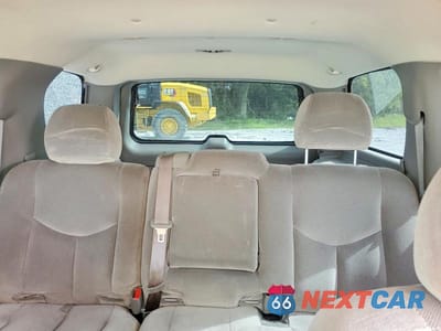 Zdjęcie 10 z 13 samochodu: 2004 GMC YUKON VIN:1GKEC13Z14R245781 - miniatura
