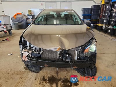 Piąte zdjęcie samochodu w środku: 2019 TOYOTA COROLLA L VIN:2T1BURHE3KC243859 - miniatura