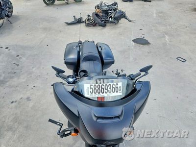 Piąte zdjęcie samochodu w środku: 2021 INDIAN MOTORCYCLE CO. CHIEFTAIN DARK HORSE VIN:56KTCDBB1M3400979 - miniatura
