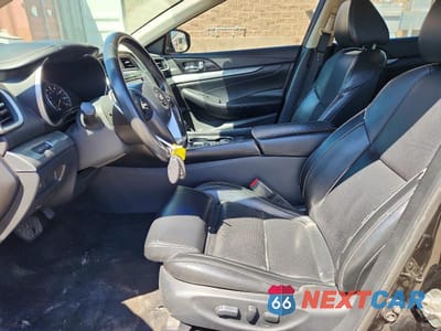 Zdjęcie 7 z 13 samochodu: 2017 NISSAN MAXIMA 3.5 SV VIN:1N4AA6AP6HC375469 - miniatura