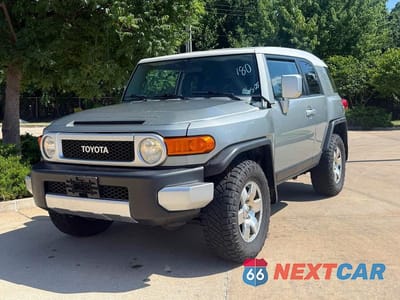 Drugie zdjęcie samochodu z przodu: 2009 TOYOTA FJ CRUISER BASE VIN:JTEBU11F09K067152 - miniatura