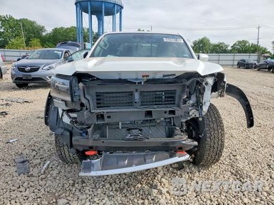 Piąte zdjęcie samochodu w środku: 2026 NISSAN FRONTIER PRO-4X VIN:1N6ED1EK9TN630680 - miniatura
